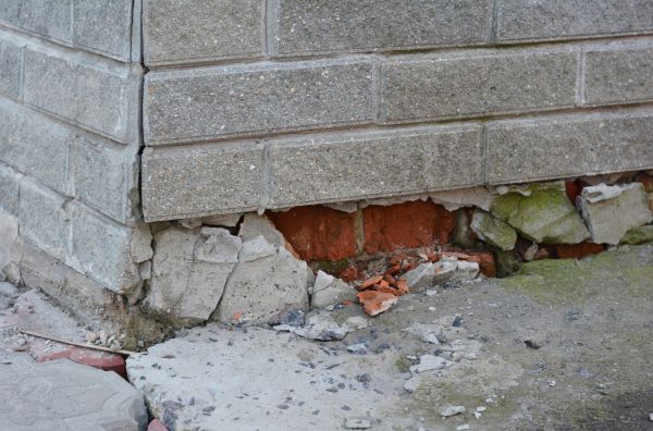 Cost of Foundation Settlement Repair in Janesville